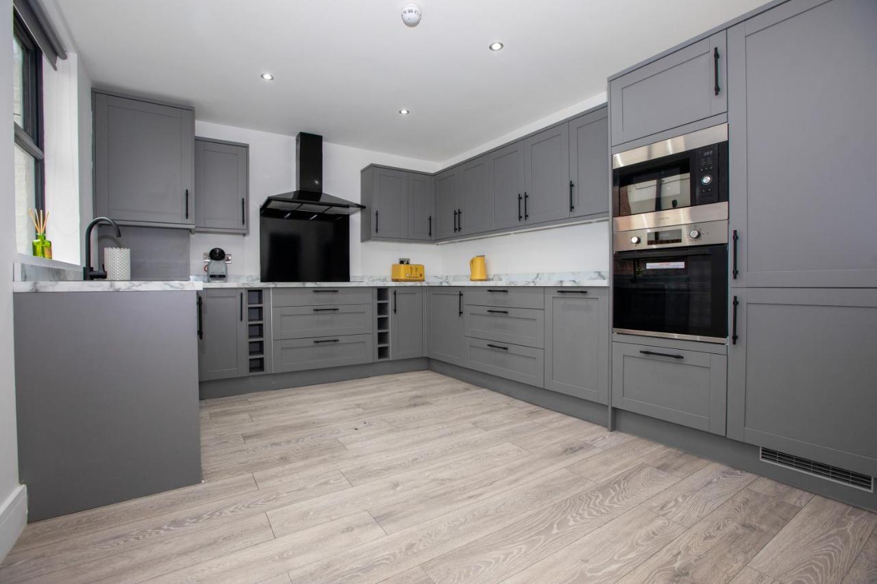 Stylish Stay Near The Stadium Walk To The Action Liverpool Exterior foto